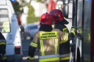 Pożar na ulicy Szkolnej. W akcji trzy zastępy strażaków