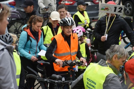 Pojechali na Majówkę Rowerową z biskupem Marianem Florczykiem