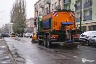 Śliskie drogi i chodniki. MZD przypomina o infolinii