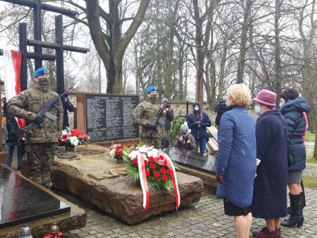 Kielczanie pamiętali o ofiarach Zbrodni Katyńskiej