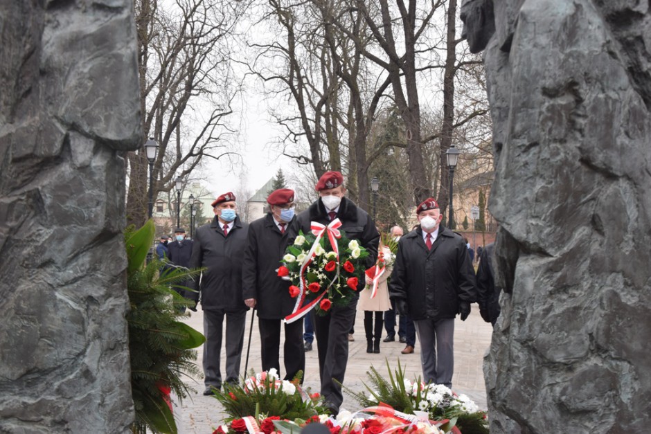 „Czekali na III wojnę światową”. Kielczanie pamiętali o Wyklętych