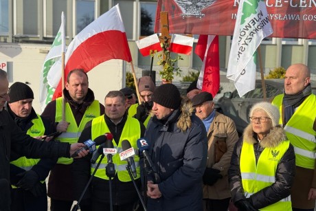 Rolnicy apelują: umowa z Mercosur zniszczy rolnictwo, przemysł i zdrowie Polaków