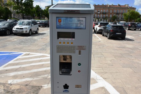 Będzie dodatkowy parkomat na Placu Wolności