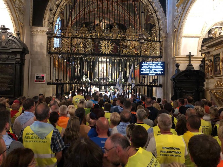 [VIDEO + FOTO] Pielgrzymka rowerowa na Jasnej Górze!