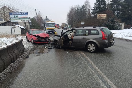 Wypadek na Łódzkiej w Kielcach. Kobieta straciła przytomność