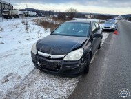 Kompletnie pijana i to bez uprawnień. Spowodowała dwie kolizje