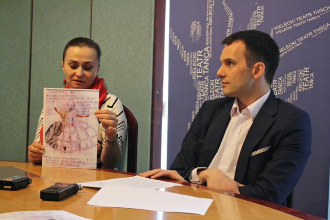 Kieleccy artyści zatańczą na pustyni