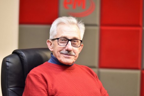 Prof. Stanisław Góźdź: Lecząc człowieka, trzeba brać pod uwagę jego ciało i duszę