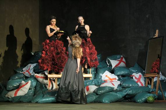 Podsumują teatralny tryptyk
