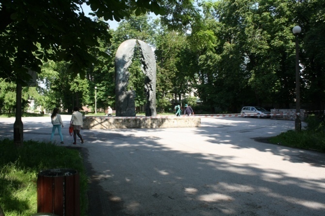 Nareszcie oddadzą skwer