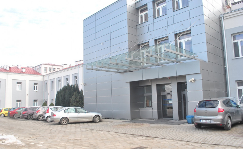 Koronawirus w Szpitalu na ul. Prostej. Wstrzymano przyjęcia na jednym oddziale i w dwóch poradniach