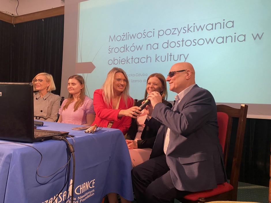 O likwidowaniu barier i pokonywaniu granic w DŚT