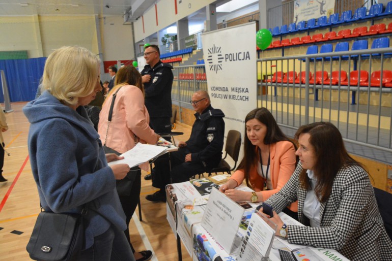 W Zagnańsku szukali pracy i pracowników
