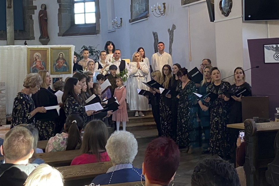 Aktorzy-amatorzy z Daleszyc ze wsparciem dla hospicjum dla dzieci