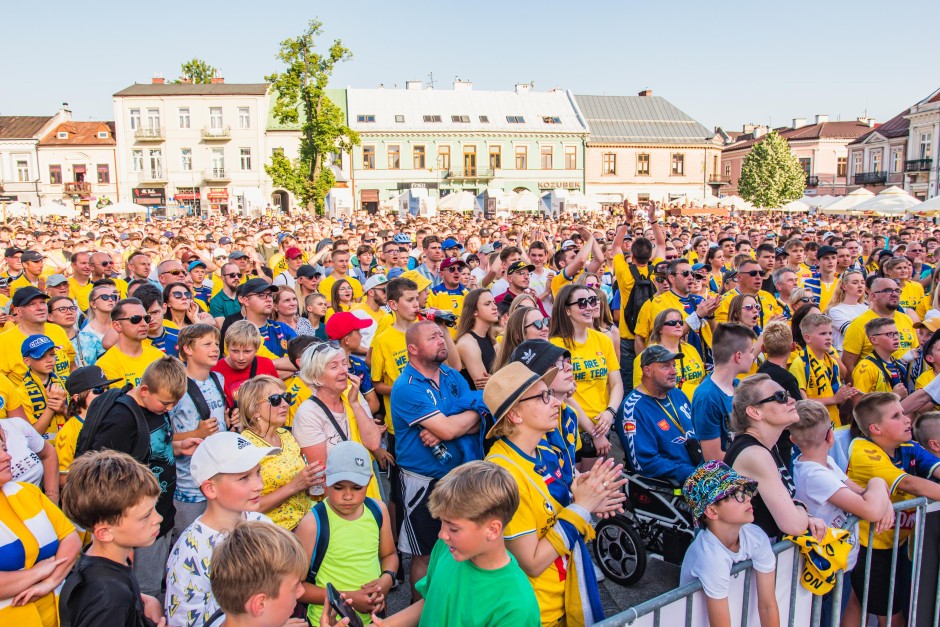 Im trzeba podziękować. O 19 spotkanie zawodników Łomży Vive z kibicami na Rynku