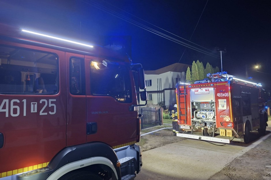 Pożar kotłowni w miejscowości Chrobierz. Mężczyzna z obrazeniami