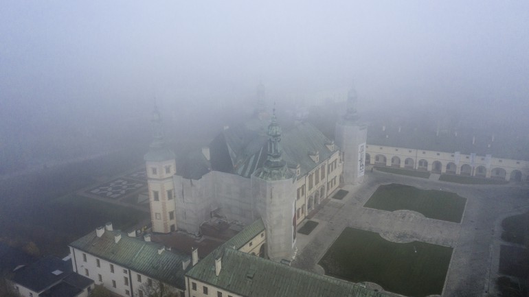 Jak sobie radzić ze smogiem? Musisz poznać te zasady!