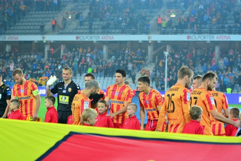 Broniszewski, Sasal, Ojrzyński, Mamrot? Realne nazwiska do objęcia Korony