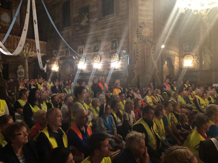 [VIDEO + FOTO] Drugi dzień pielgrzymki rowerowej. Pątnicy już w Mnichowie