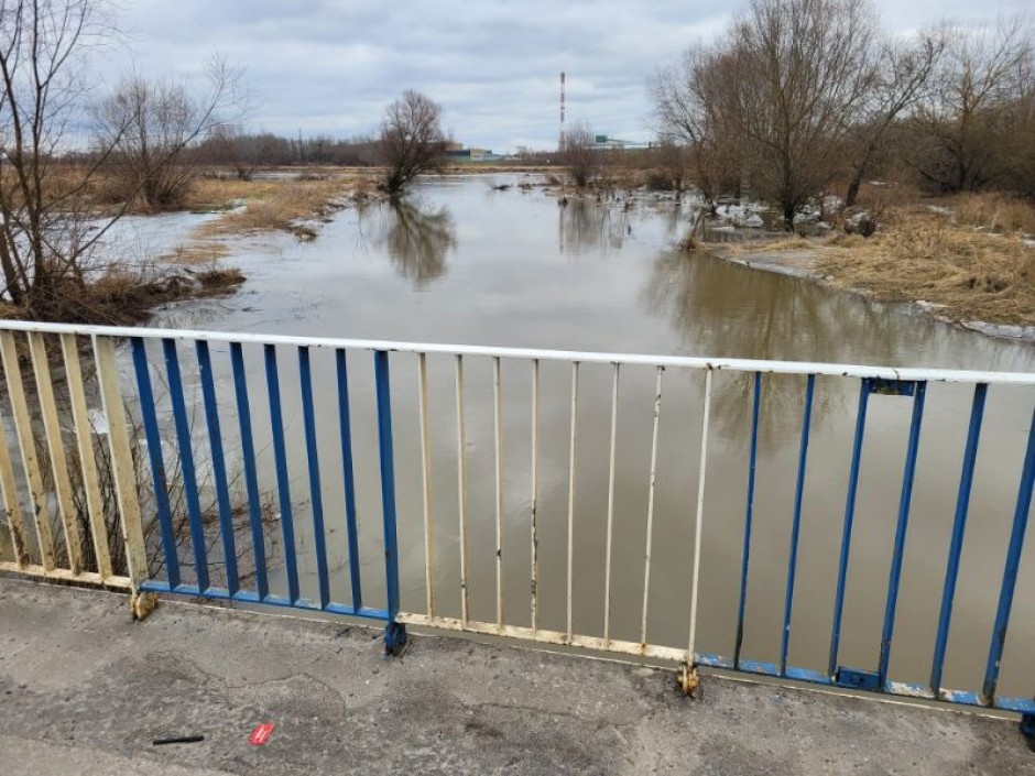 Stany alarmowe przekroczone na pięciu rzekach w regionie