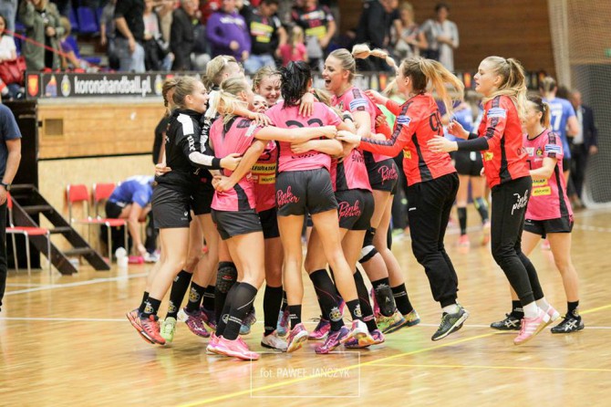 Korona Handball wygrała pokazując dwa oblicza