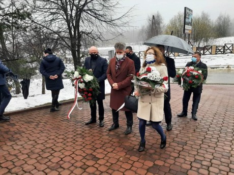 Pamiętano o ofiarach Katynia. Uroczystości przy Świętokrzyskiej Golgocie Wschodu