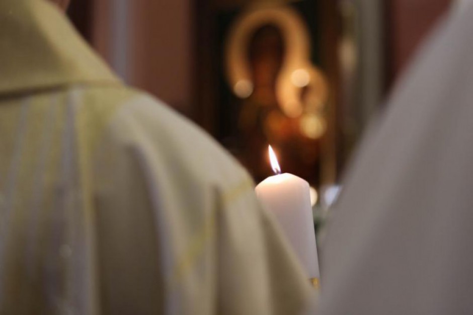 Zapalmy świece i lampiony. W uroczystość Niepokalanego Poczęcia NMP 8 grudnia - akcja „Światło w ciemności”
