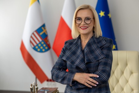Renata Janik: Lotnisko w Masłowie może być obiektem strategicznym MON