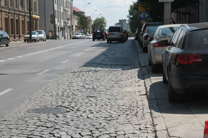 Koniec z wybojami przed budynkiem sądu