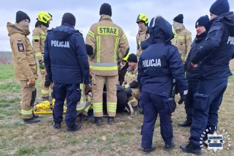 Akcja poszukiwawcza w gminie Lipnik. Kobieta w stanie głębokiej hipotermii