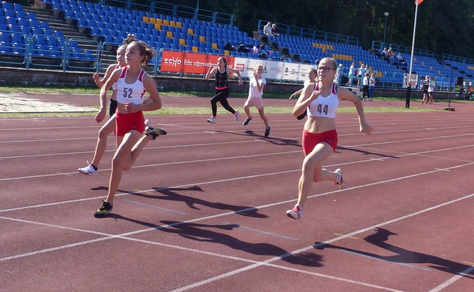 Młodzi sportowcy nagrodzeni stypendiami