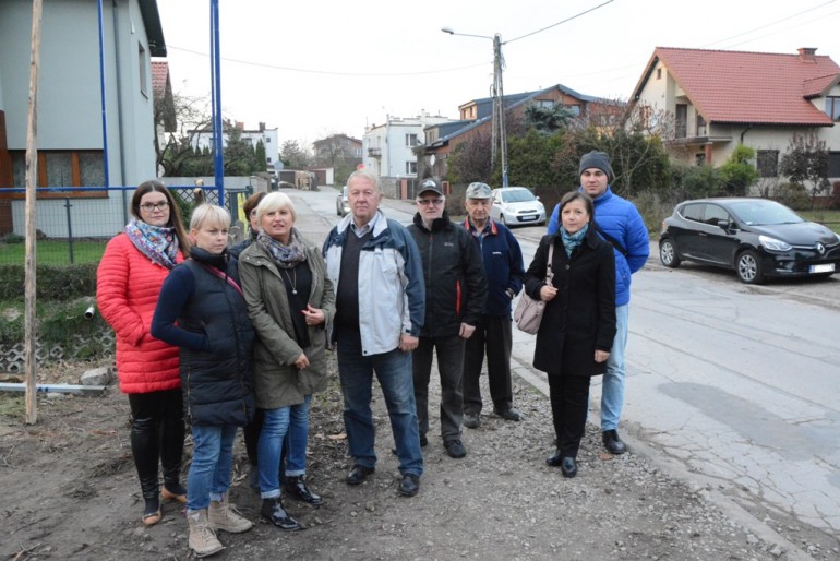 Wybraniecka - najniebezpieczniejsza ulica w Kielcach. Mieszkańcy: „W końcu dojdzie tu do tragedii”