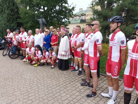 Rajd rowerowy ruszył w kierunku Westerplatte