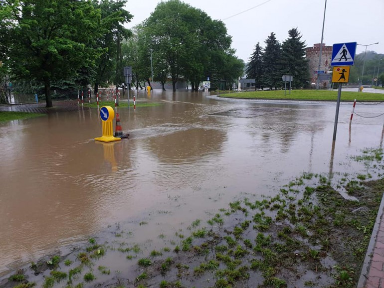 Powiat kazimierski bezpieczny. Trwa szacowanie szkód