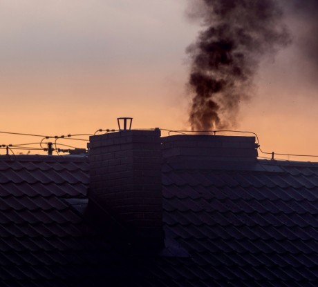 Czym palimy w piecach? Sprawdzają to strażnicy miejscy