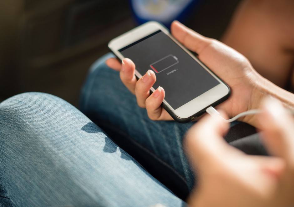 Twój telefon znowu się rozładował? Możesz pożegnać się z tym problemem dzięki powerbankowi