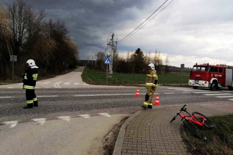 Potrącenie w Sarniej Zwoli. Piesza w szpitalu