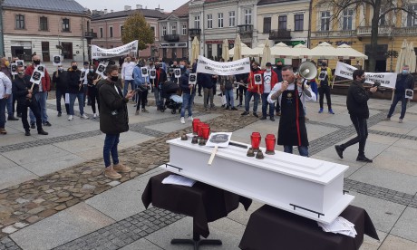 Kieleccy restauratorzy protestowali przeciw zamknięciu gospodarki