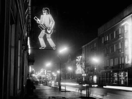 Szlak neonów w Kielcach? Elektryk i Gitarzysta już niebawem