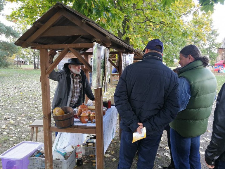 [FOTO] W Tokarni słodko. Na pikniku pszczelarskim dowiemy się wszystkiego o miodzie