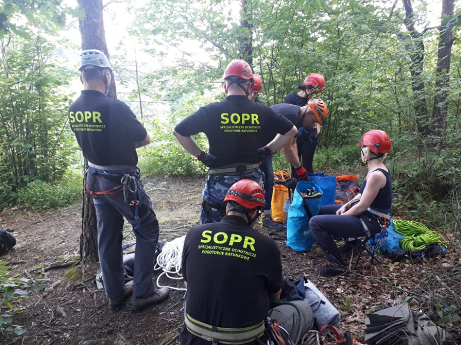 W Górach Świętokrzyskich działa SOPR. Ratownicy patrolują szlaki turystyczne