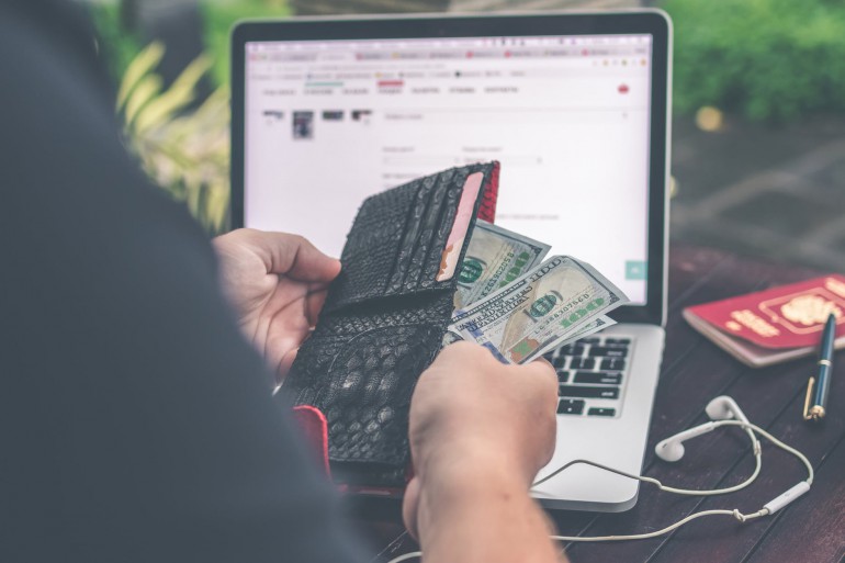 Pożyczka ratalna online - dlaczego warto skorzystać z tej opcji? Materiał partnera