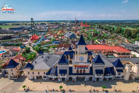 Ile największych stadionów pomieści w sobie Energylandia? Sprawdź potęgę tego miejsca!