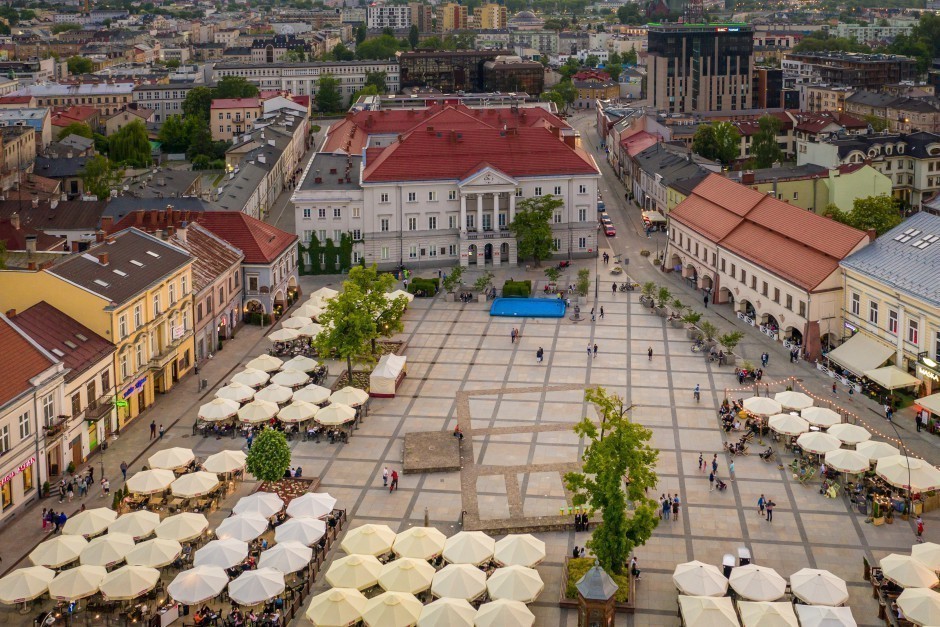 Ogródki gastronomiczne wrócą na płytę Rynku