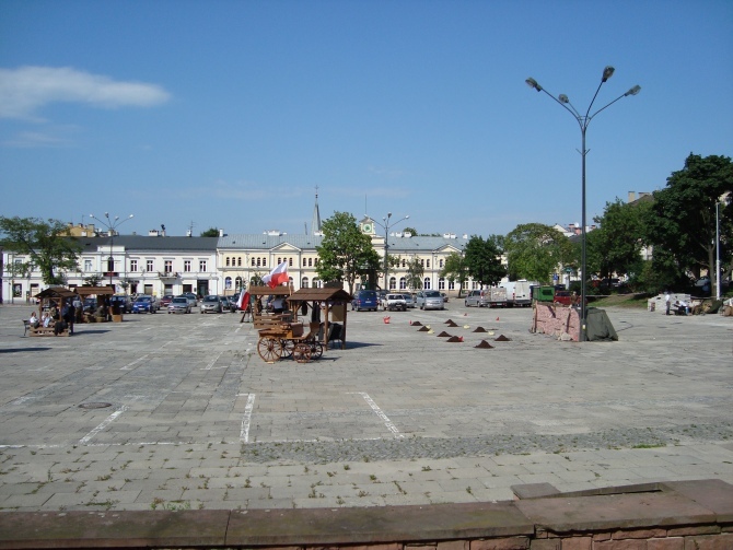Utrudnienia w ruchu na placu Wolności
