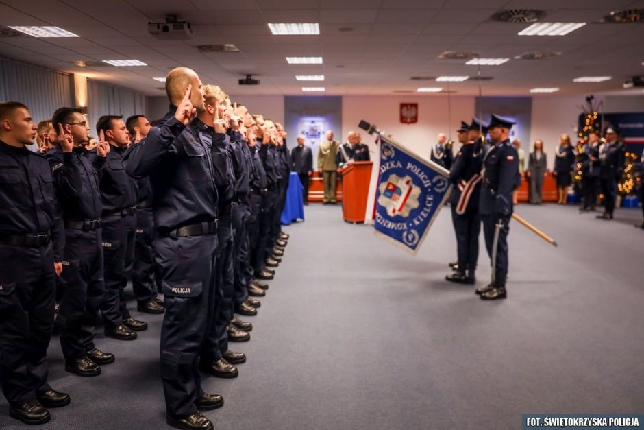 Blisko 50 nowych policjantów w regionie