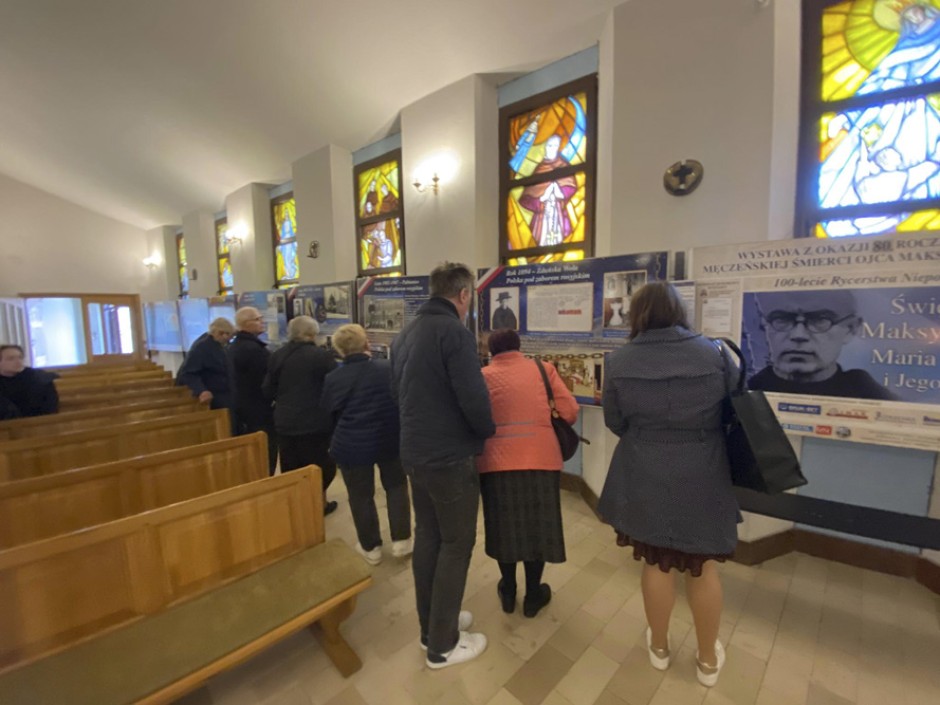 [FOTO] Wystawą opowiadają o św. Maksymilianie Kolbe