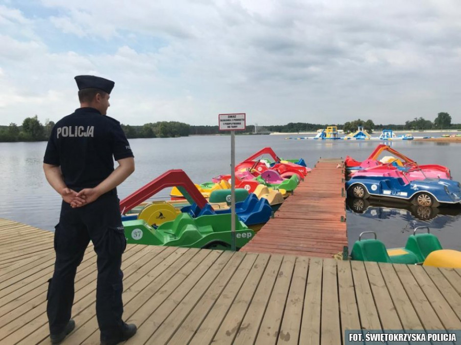 W trosce o bezpieczeństwo nad wodą. Policjanci przypominają podstawowe zasady