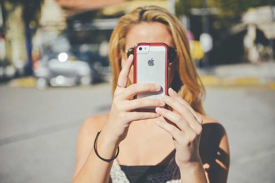 Wysyłkowa naprawa iPhone – omiń kolejkę!