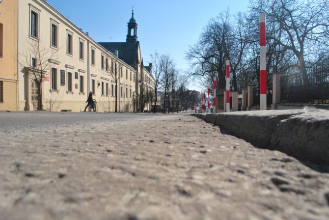 Dużo do sprzątania. Miasto porządkuje drogi i chodniki